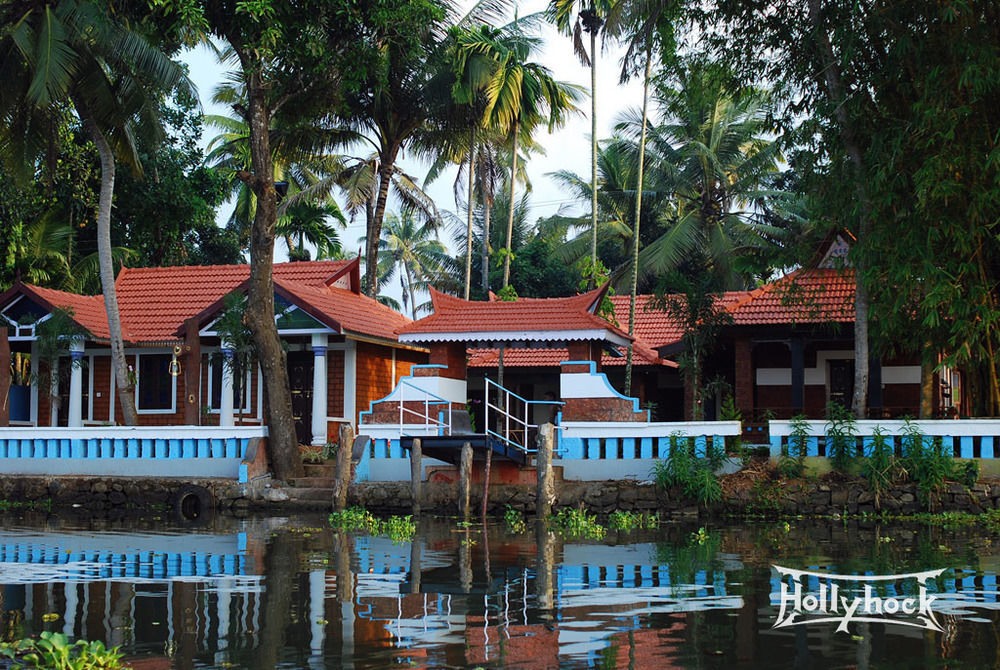 Holly Hock Bed & Breakfast Munnar Exterior photo
