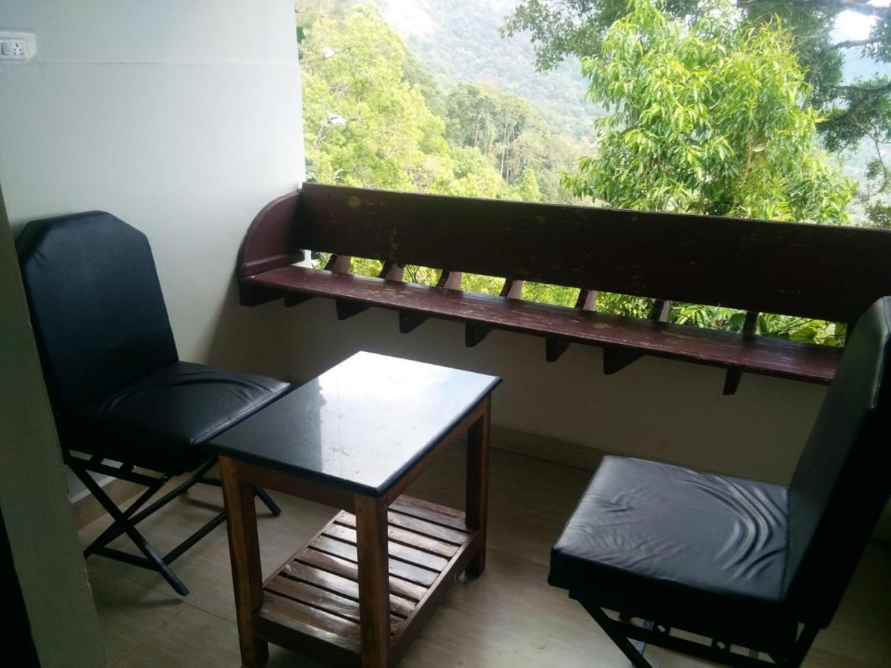 Holly Hock Bed & Breakfast Munnar Exterior photo